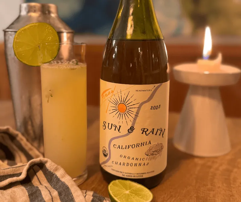 Etikett von Sun & Rain Organic Chardonnay