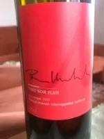 Etikett von Fluh Pinot Noir