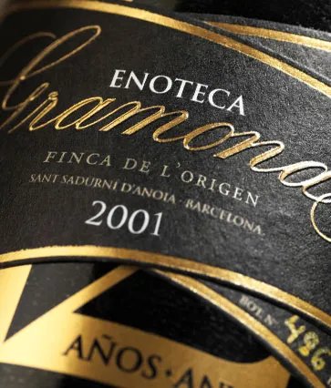 Etikett von Lustros Brut Nature